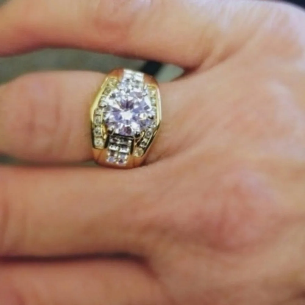 ❤️ 14k GOLD PLATED CZ RING SIZE 8 - Picture 3 of 12